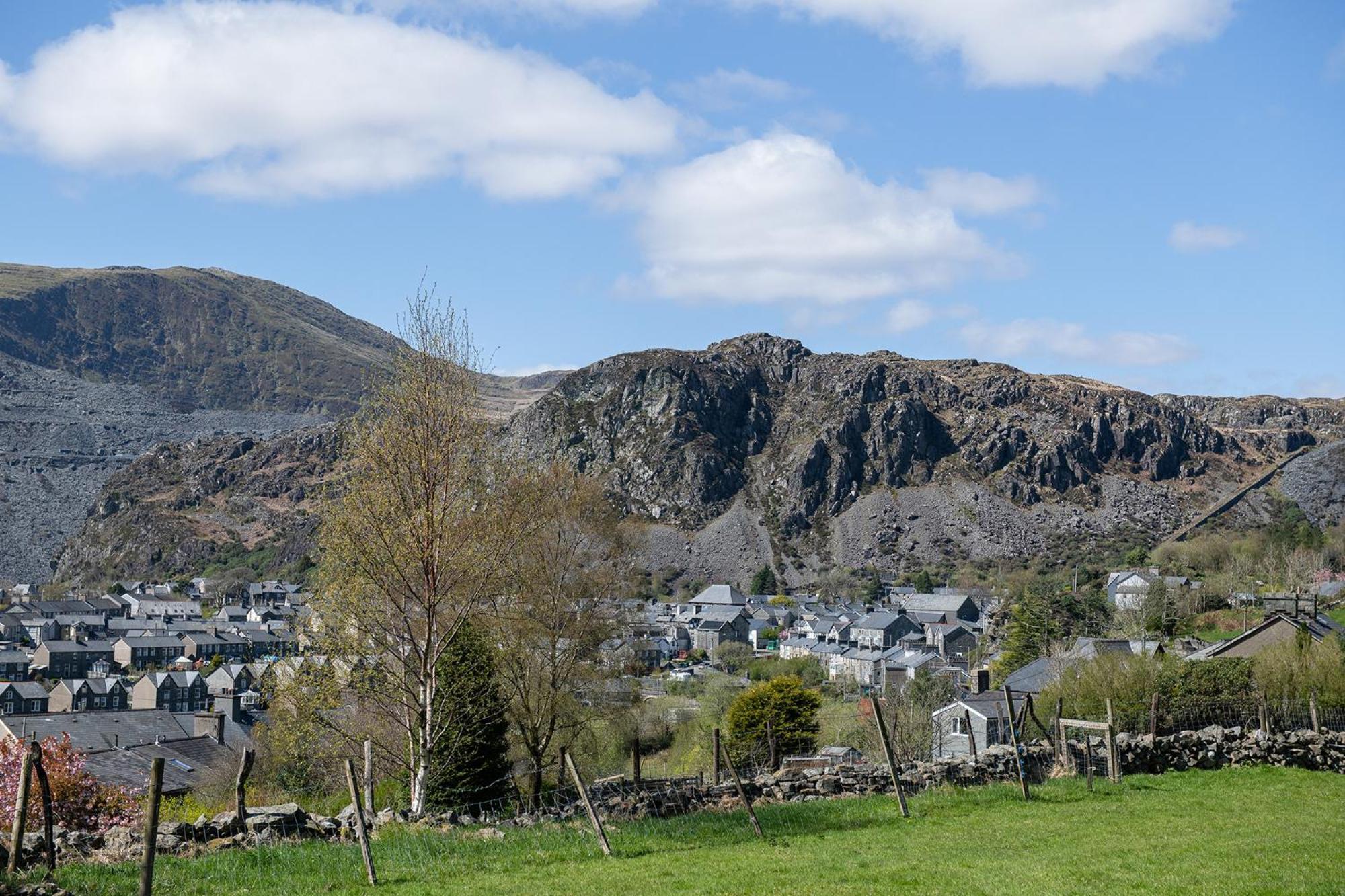 Pen-Y-Bryn Cottage Blaenau Ffestiniog Exterior photo